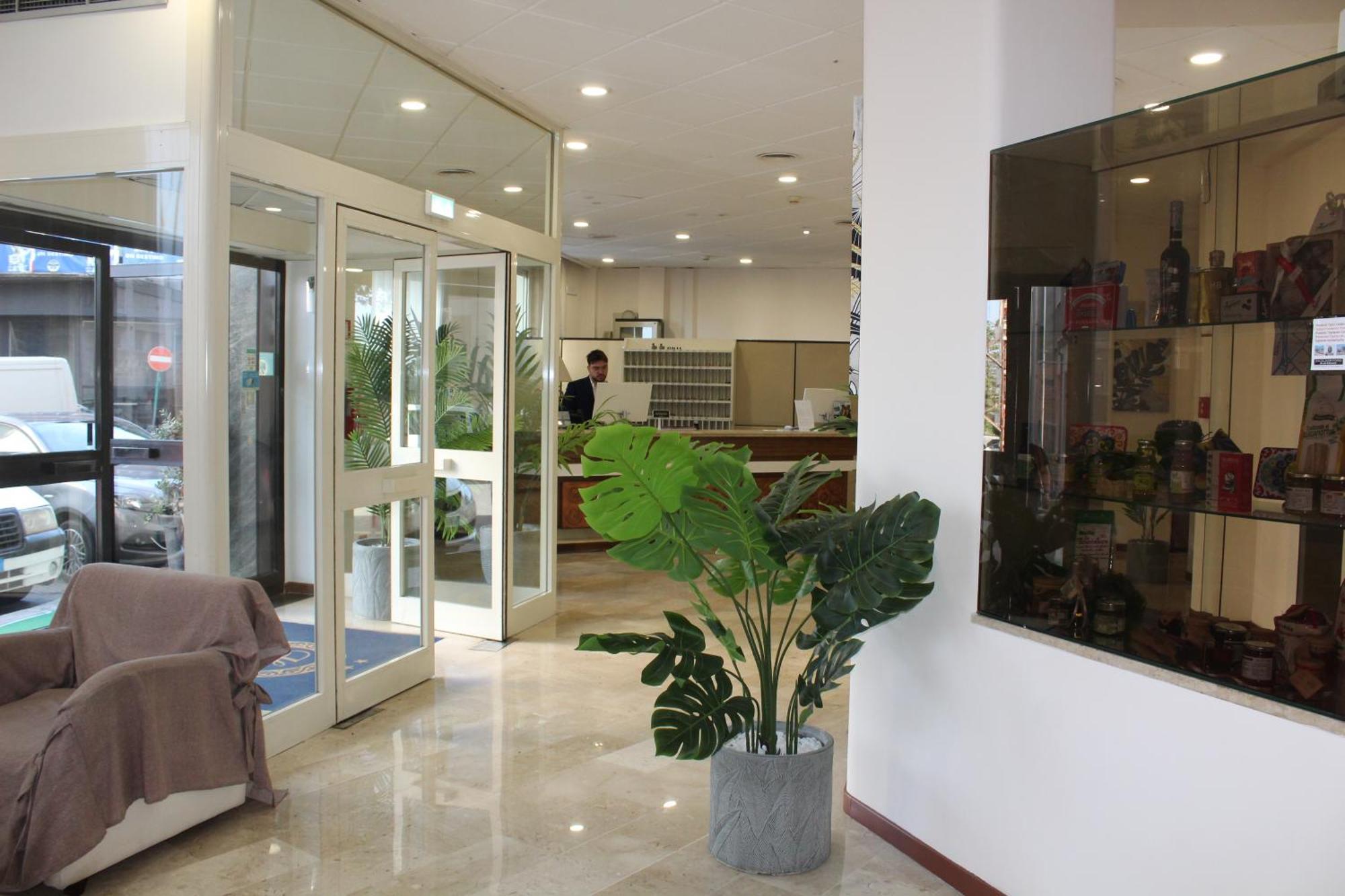 Hotel Palace Masoanri'S Reggio Calabria Exterior photo
