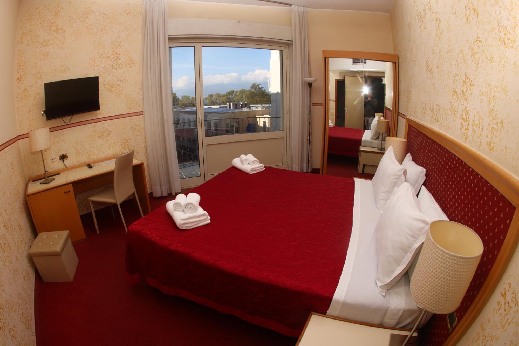 Hotel Palace Masoanri'S Reggio Calabria Exterior photo