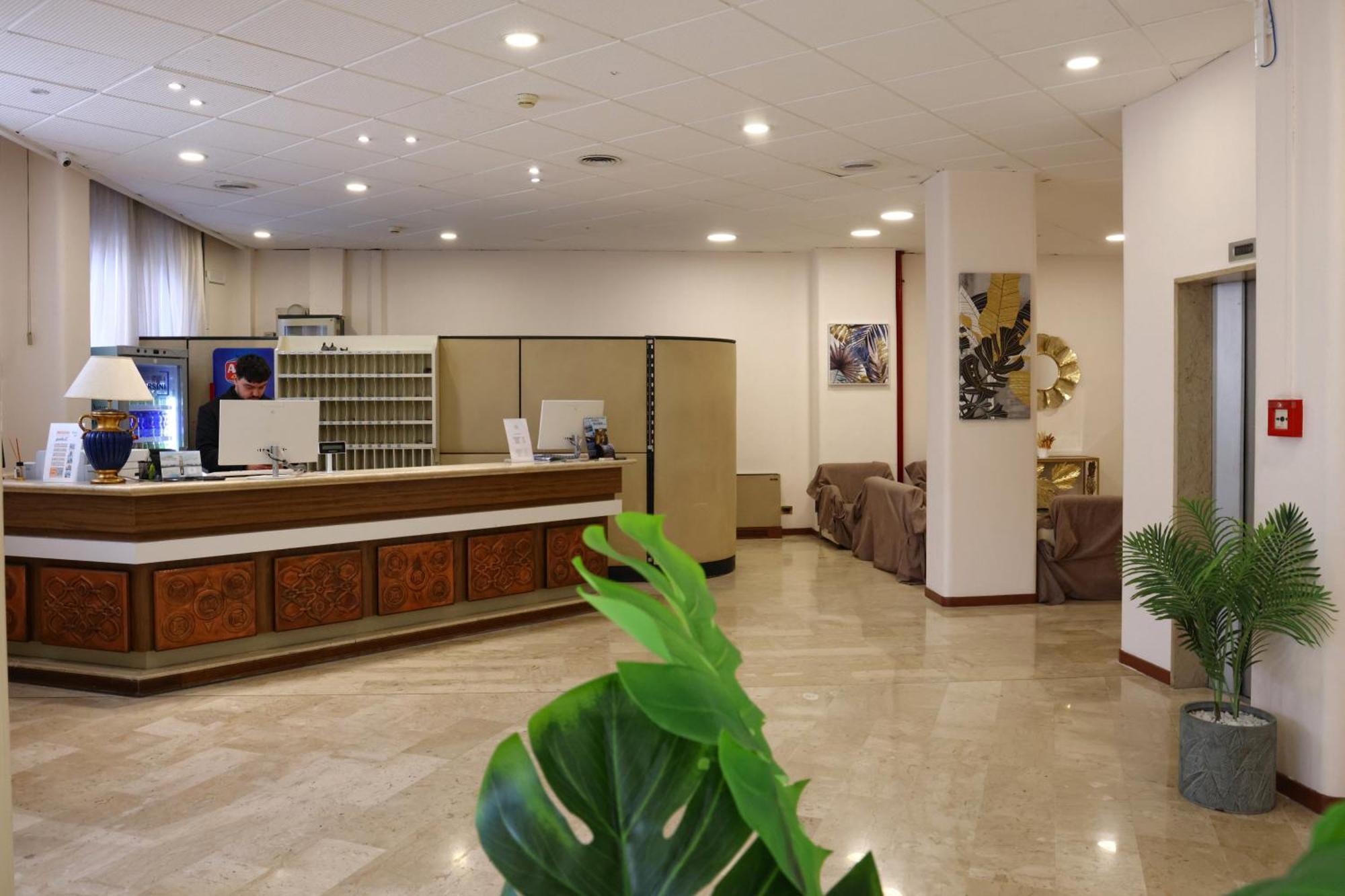 Hotel Palace Masoanri'S Reggio Calabria Exterior photo